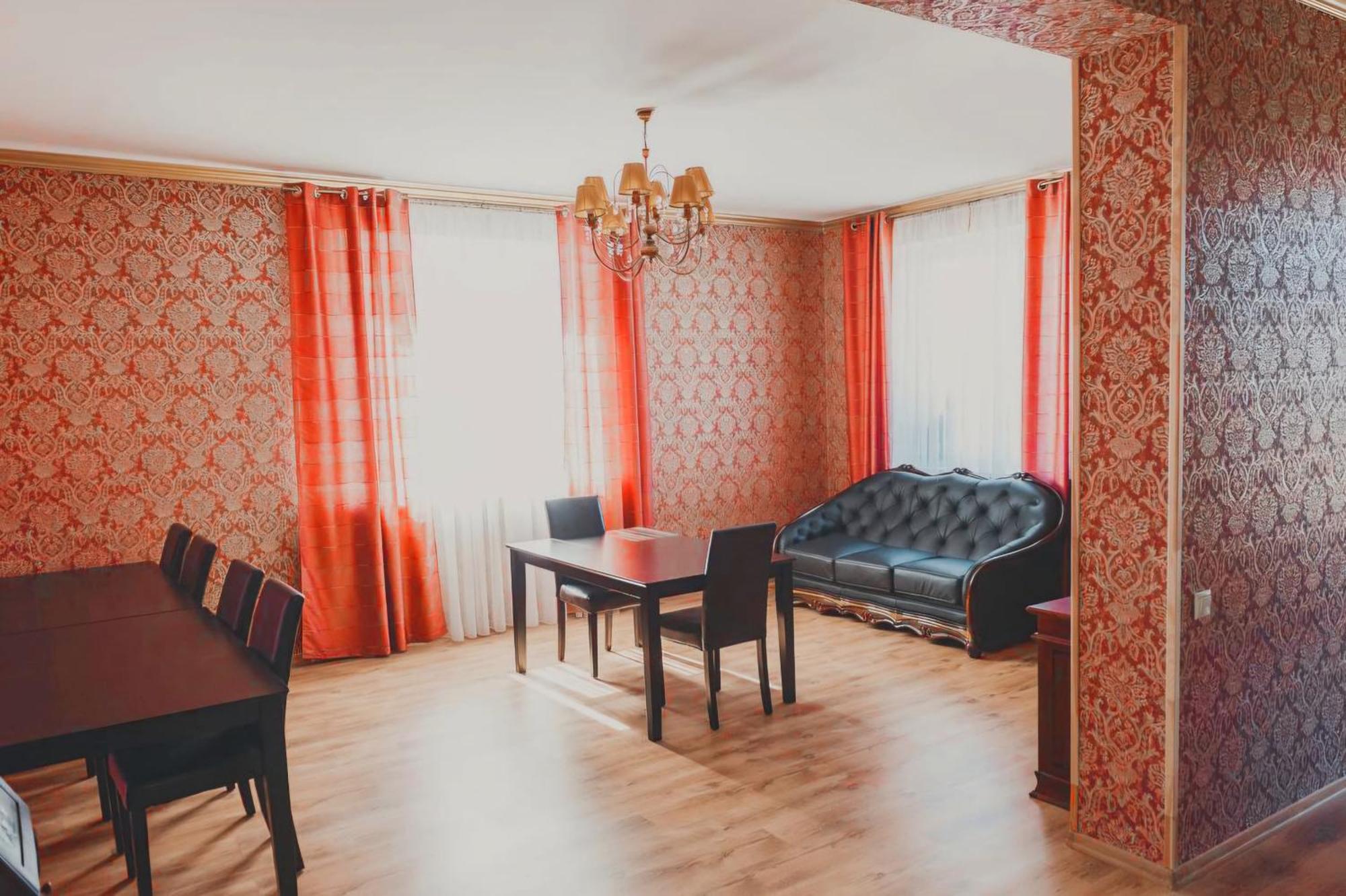 Family Hotel Daugavpils Extérieur photo